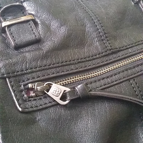 Elliot Lucca crossbody Bag 10"x14" - Picture 5 of 6